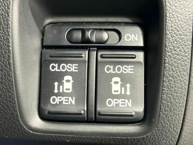 N BOX