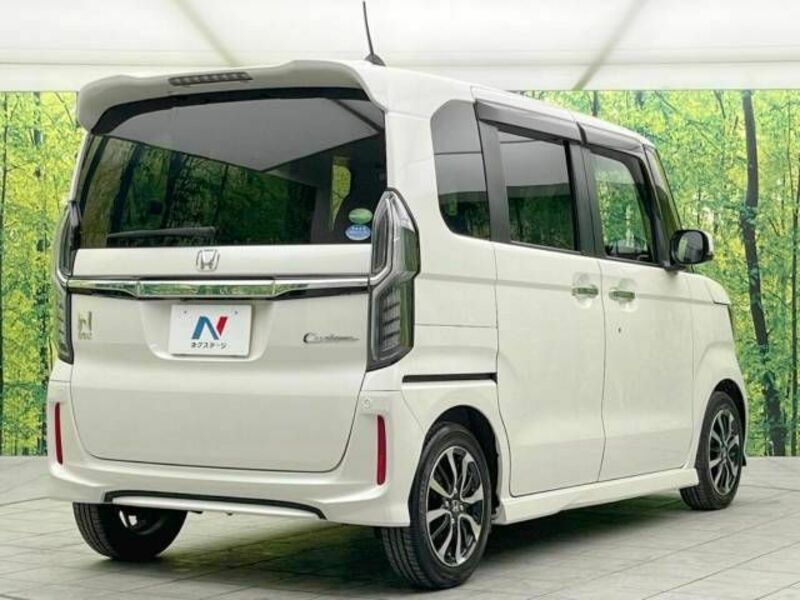 N BOX CUSTOM