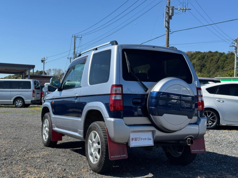 PAJERO MINI