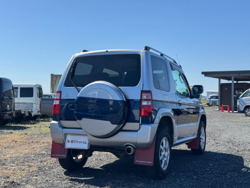 PAJERO MINI