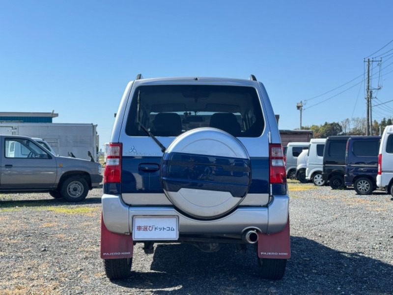 PAJERO MINI