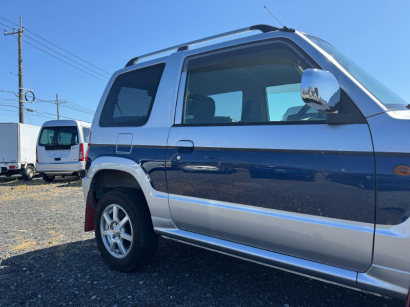 PAJERO MINI