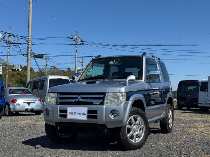 MITSUBISHI PAJERO MINI