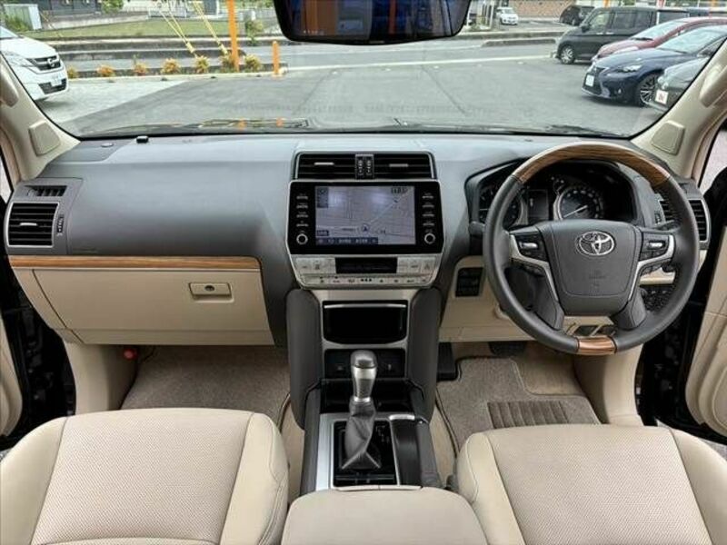 LAND CRUISER PRADO-1