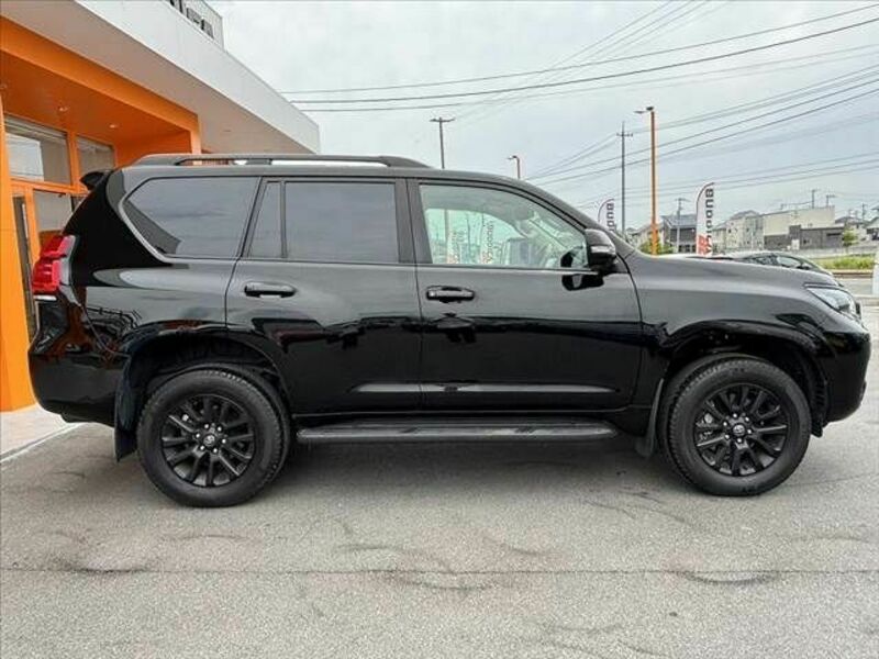 LAND CRUISER PRADO-10