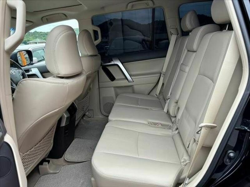 LAND CRUISER PRADO-18