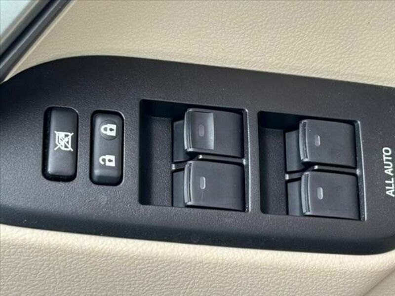 LAND CRUISER PRADO-29