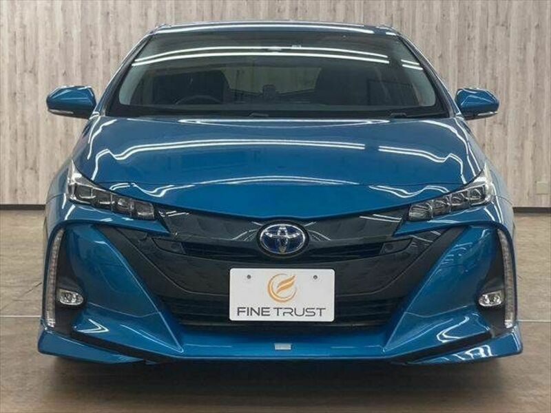 PRIUS PHV