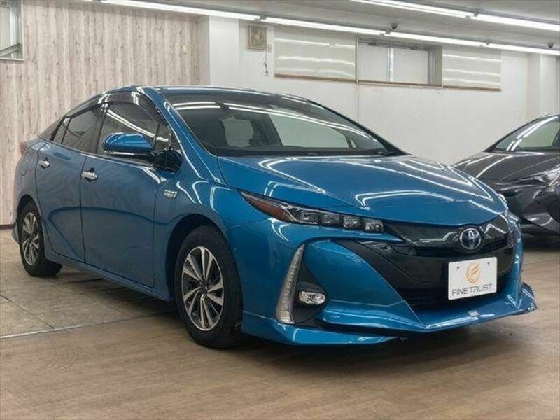 PRIUS PHV