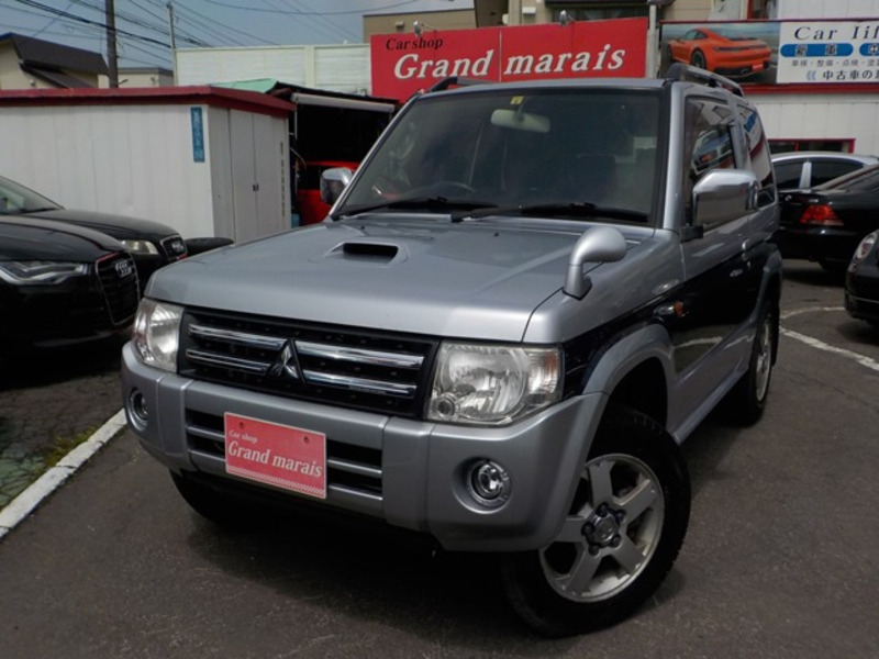 MITSUBISHI PAJERO MINI