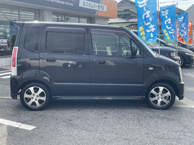 WAGON R-16