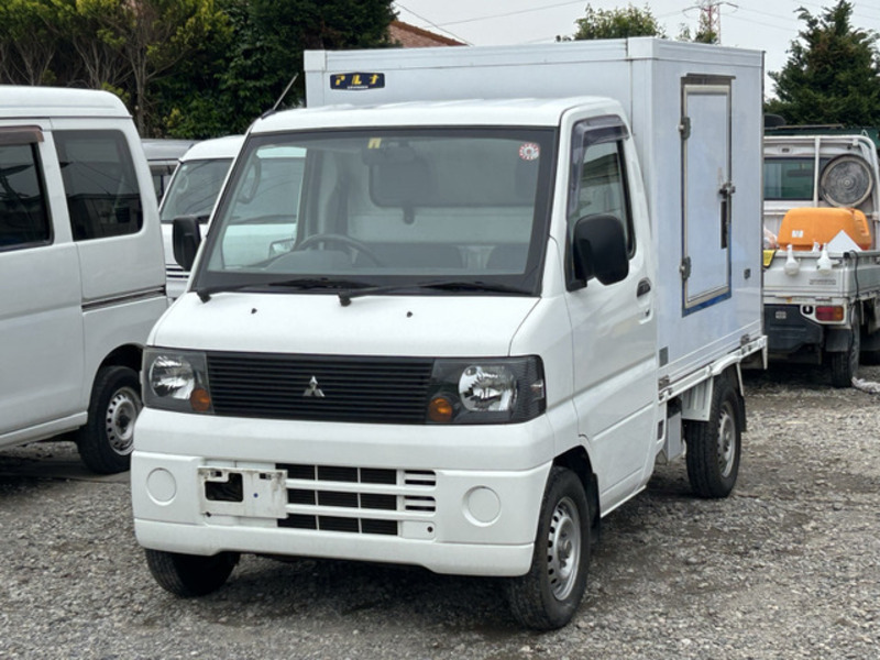 MINICAB TRUCK-1