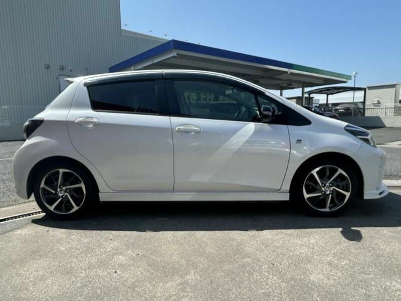VITZ-4