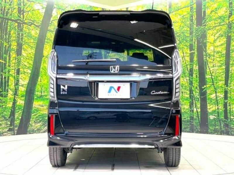 N BOX CUSTOM