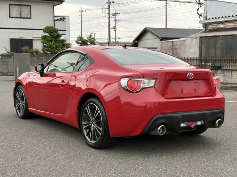 86