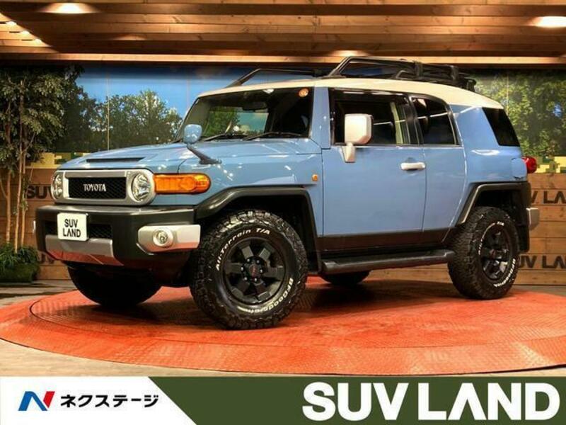 TOYOTA FJ CRUISER
