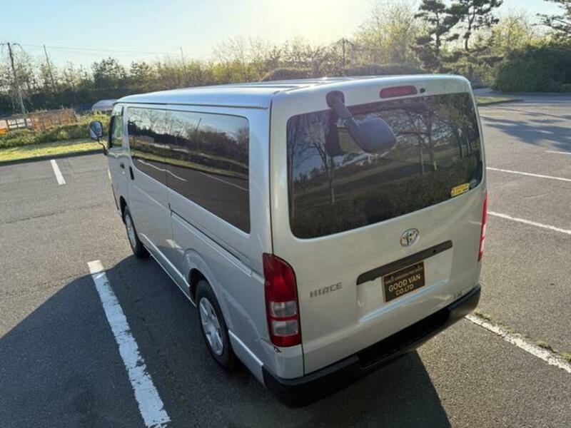 HIACE VAN