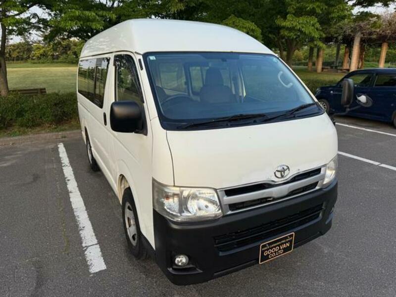 HIACE VAN