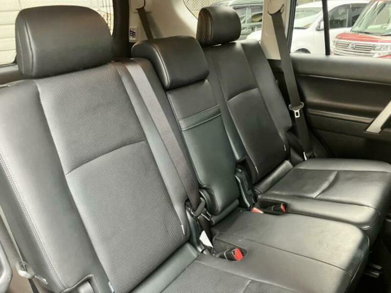 LAND CRUISER PRADO-11