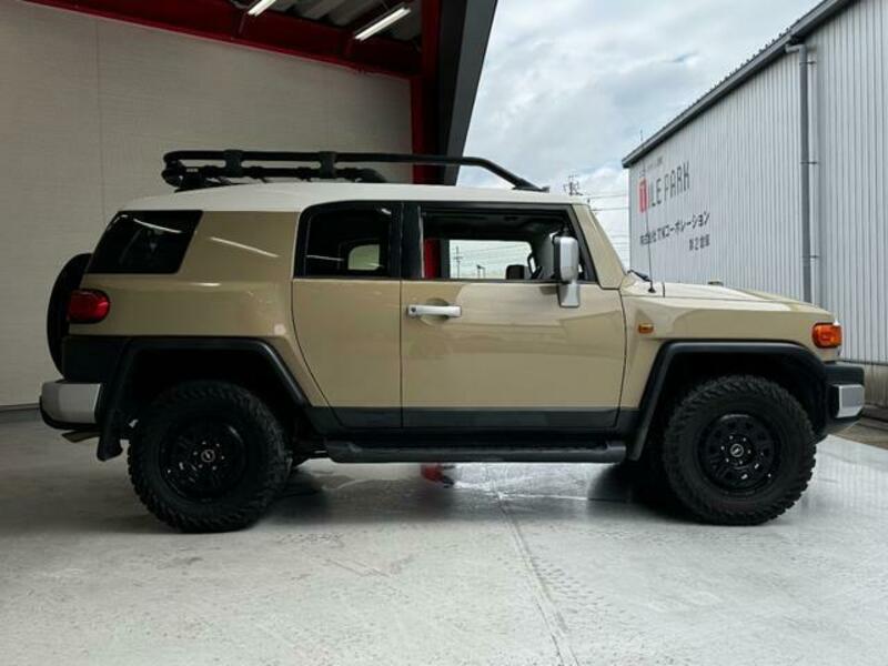 FJ CRUISER