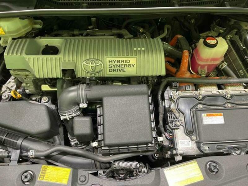 PRIUS-16