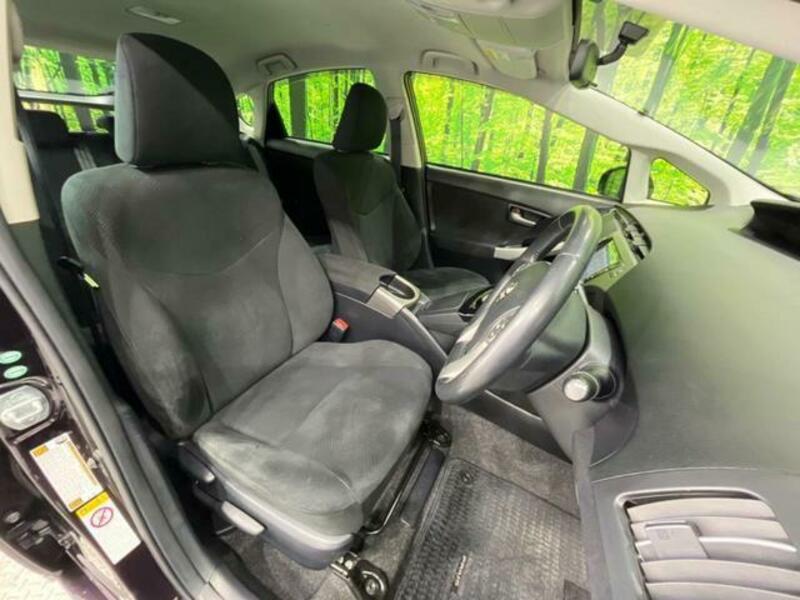 PRIUS-6