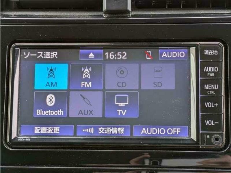 PRIUS-16