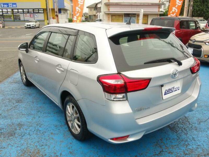 COROLLA FIELDER