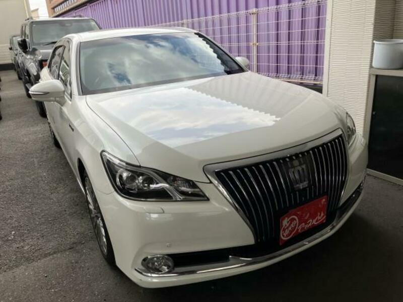 TOYOTA CROWN MAJESTA