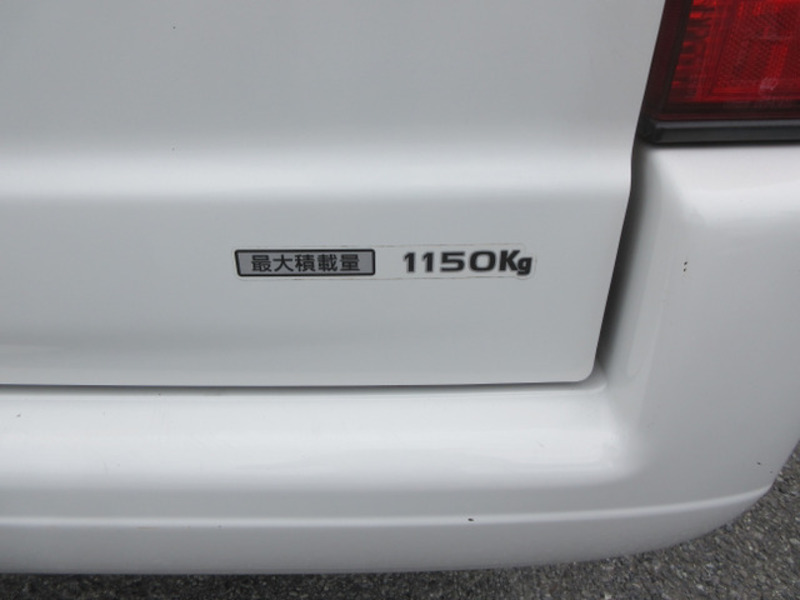 BONGO VAN-18
