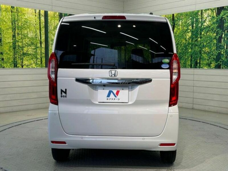 N BOX