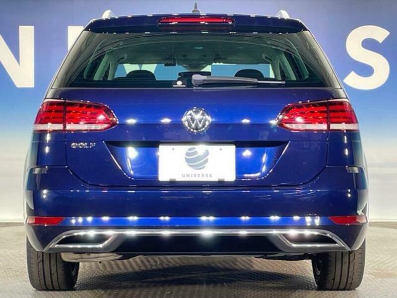 GOLF VARIANT