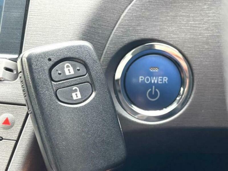PRIUS-7