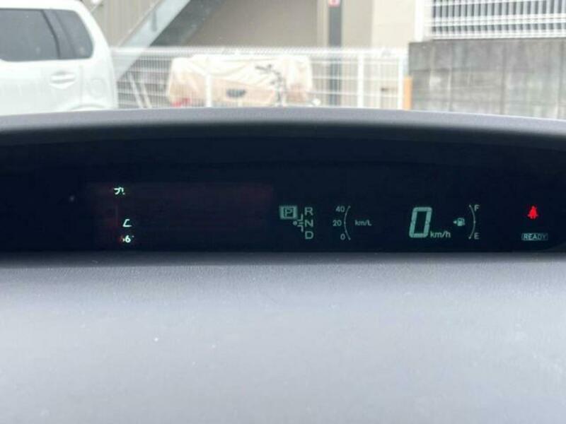 PRIUS-9