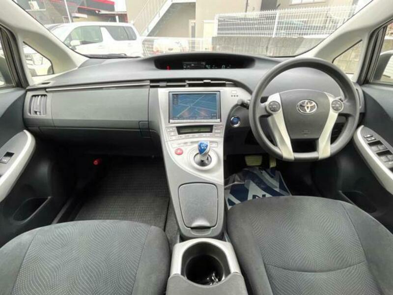 PRIUS-1