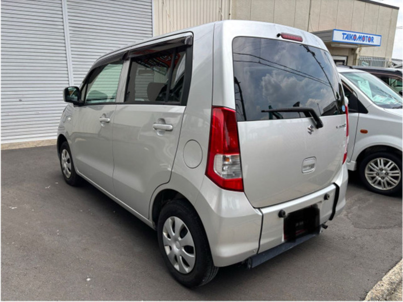 WAGON R