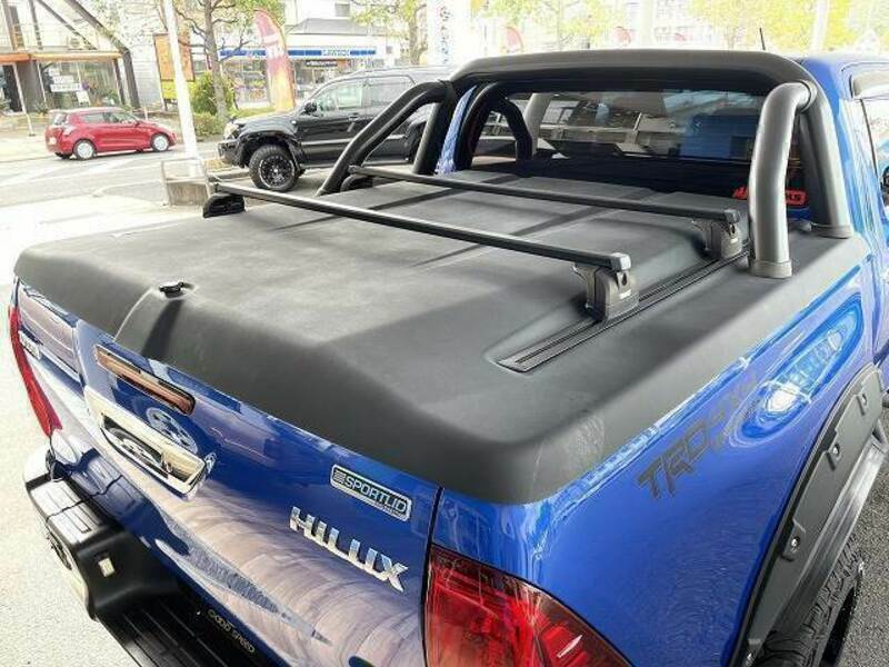 HILUX