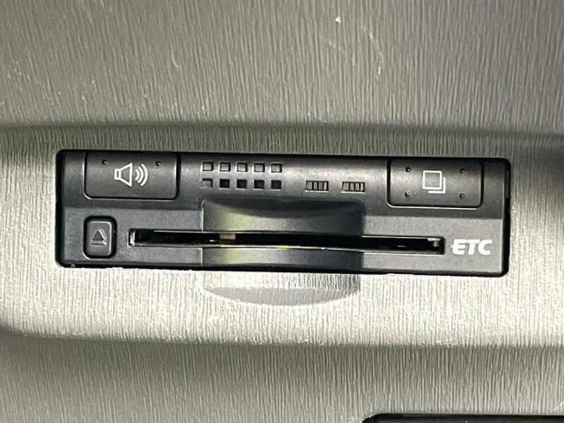 PRIUS-6