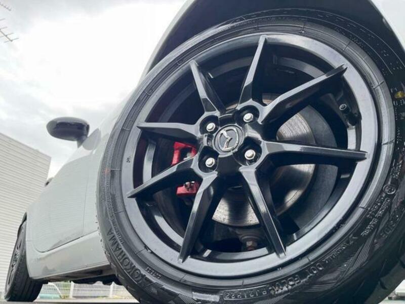 ROADSTER