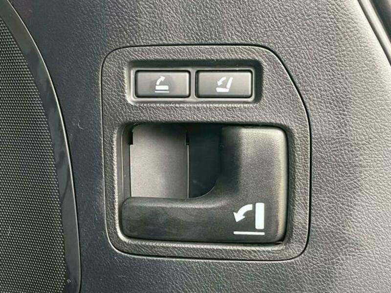 LAND CRUISER