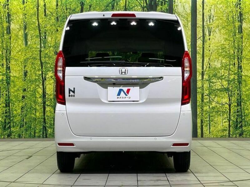 N BOX