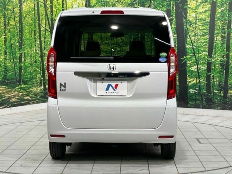N BOX