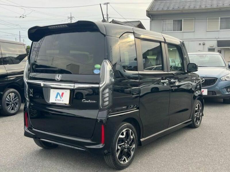 N BOX CUSTOM