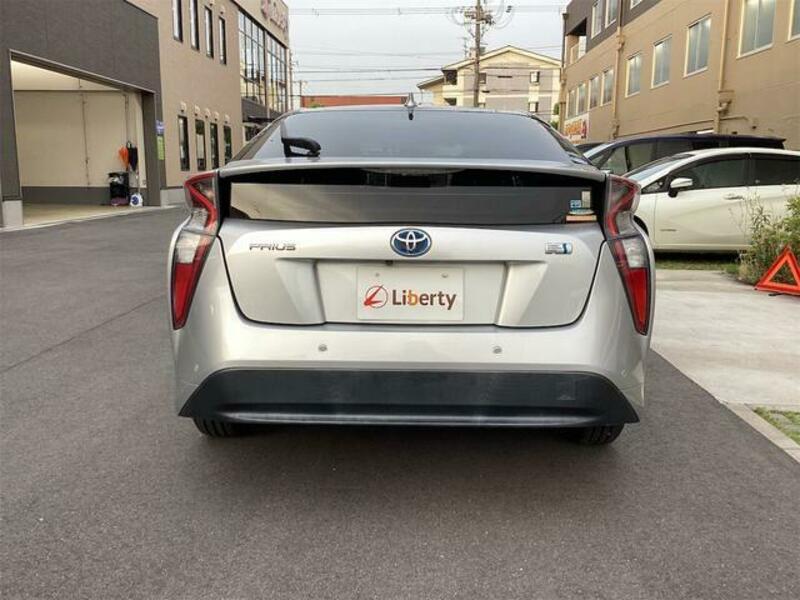 PRIUS-5