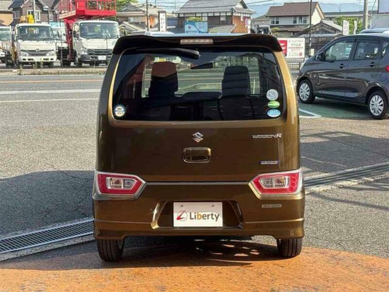 WAGON R-18