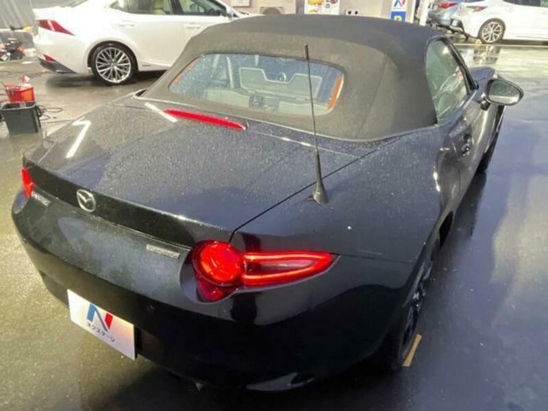 ROADSTER