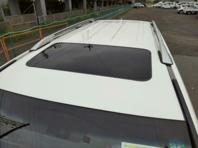 LAND CRUISER
