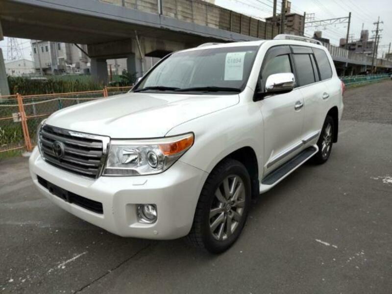 TOYOTA LAND CRUISER
