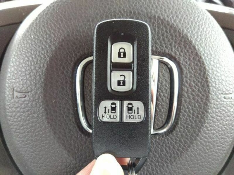 N BOX