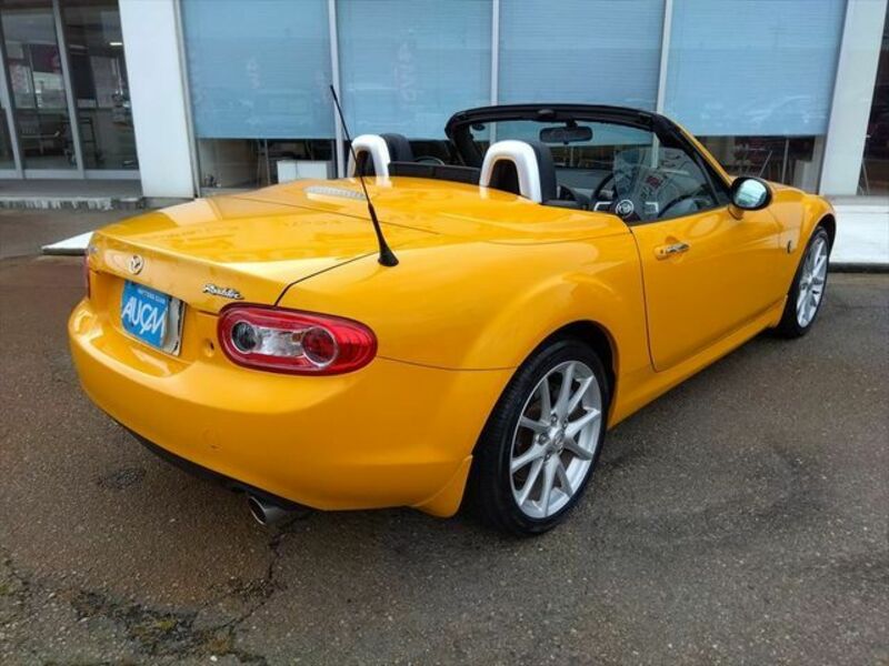 ROADSTER